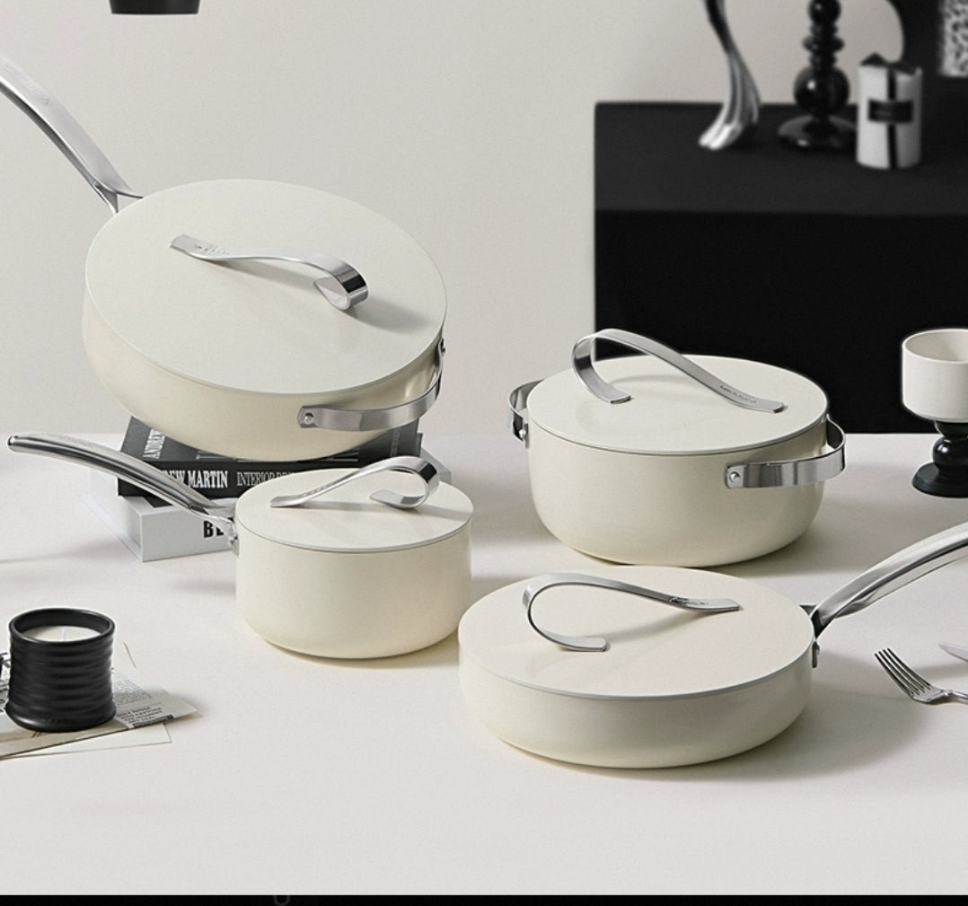 Full Set of Non-Stick Modern ceramic Cooking Pots with Dome Lids in Black and White