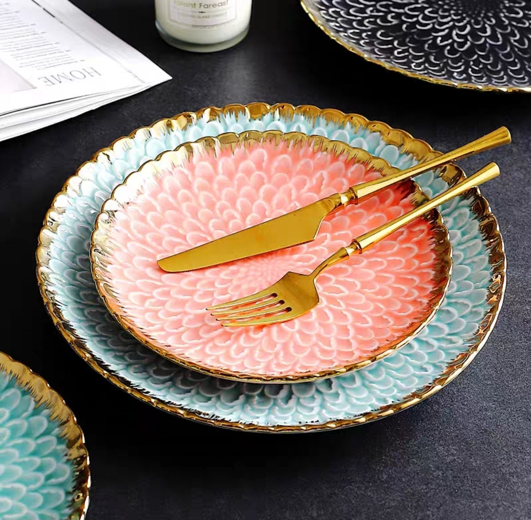 Nordic Petal Pattern Ceramic Plates with Gold Rim – Blush Pink Plate Close-Up