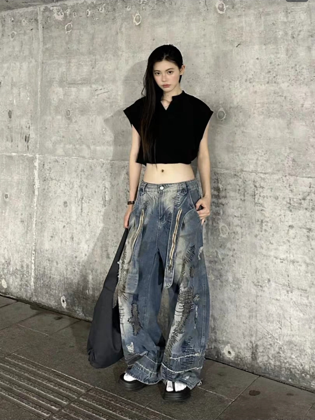 Grunge Patchwork Baggy Jeans – Distressed Embroidery, High Waist, Wide-Leg Fit