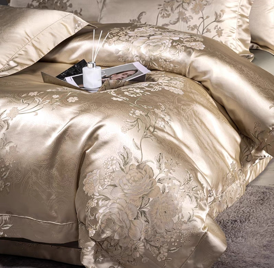 Luxurious Egyptian cotton bedding set with floral jacquard weave in champagne gold.