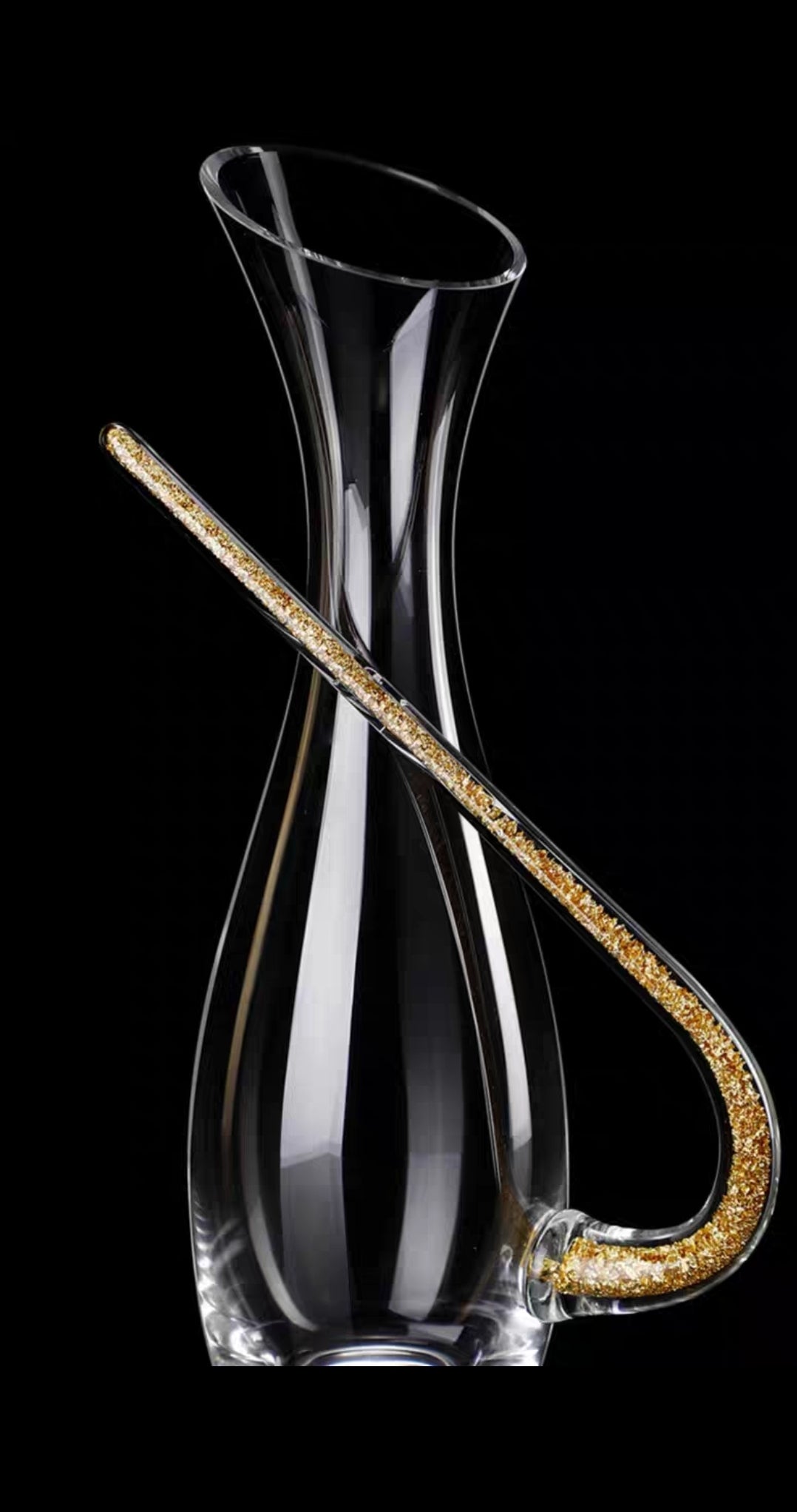 Elegant crystal decanter and aerator set with gold foil handles