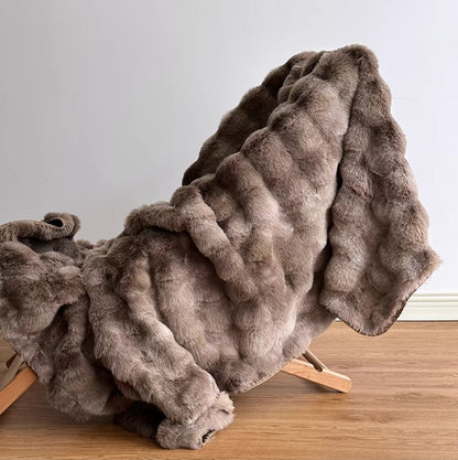 Caramel Cream Double-Sided Faux Fur Blanket Close-Up Texture