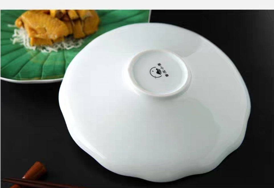 Green Lotus Leaf Ceramic Serving Plate – Restaurant & Home Platter | 20–31cm Sizes